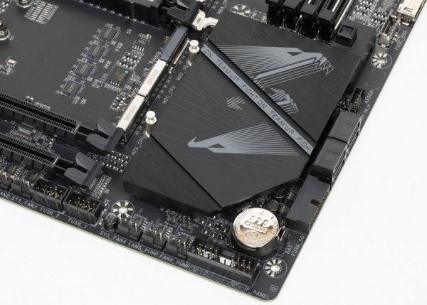 Обзор материнской платы Gigabyte B650E Aorus Pro X USB4 на чипсете AMD B650E